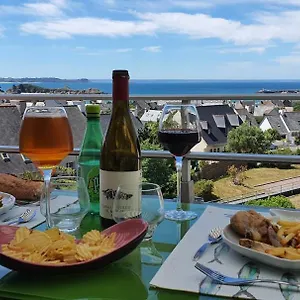 Appartement Bretagne Vue Exceptionnelle Sur Les Hauts D'erquy Au Calme ! Et Au Pied Du Gr34, Erquy